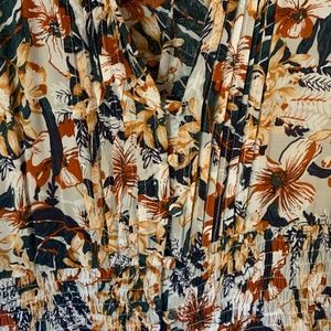 Women’s Multi color maxi dress size small